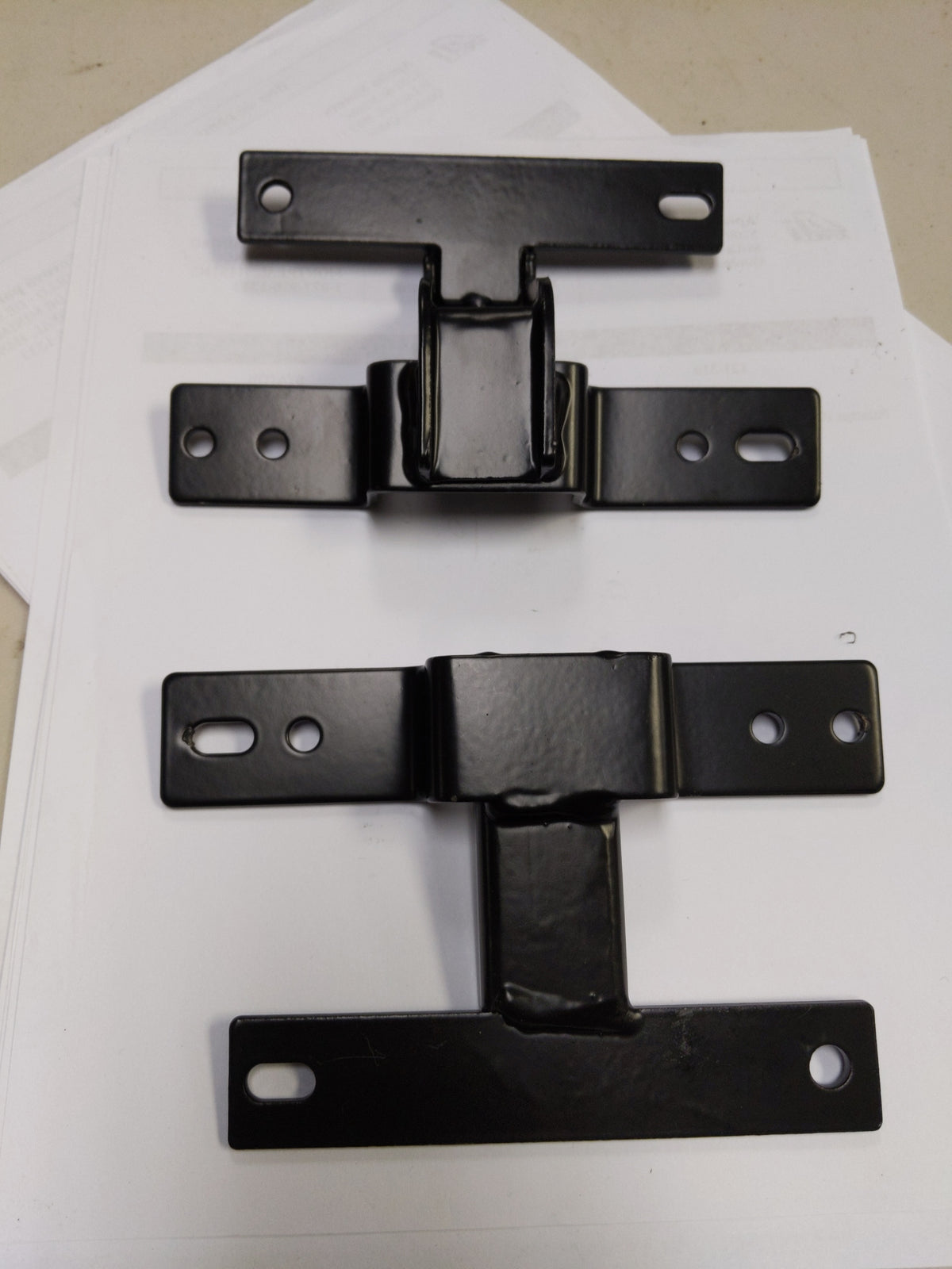Pièce Apollo E33-012 — CONTROLLER BRACKET ASSEMBLY