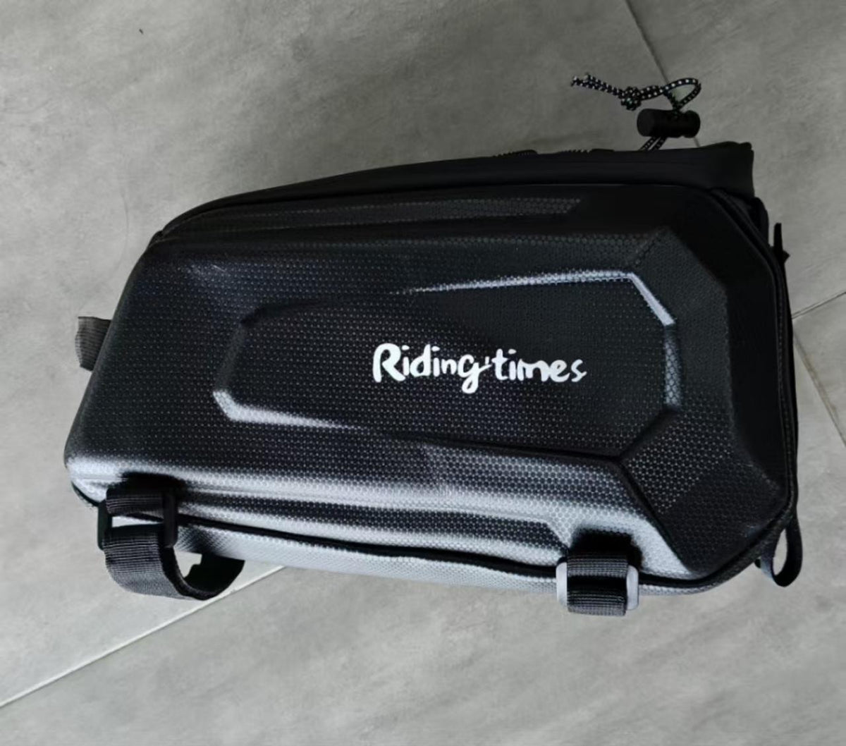 Z8 — Lock Bag