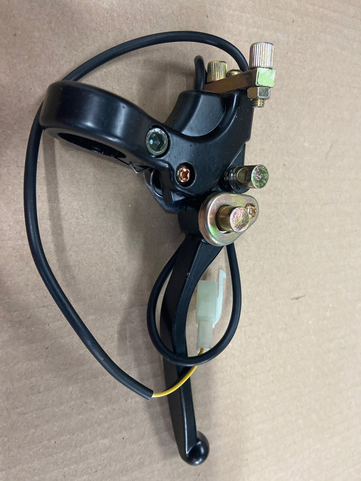 Pièce Apollo 10447 — FRONT BRAKE LEVER