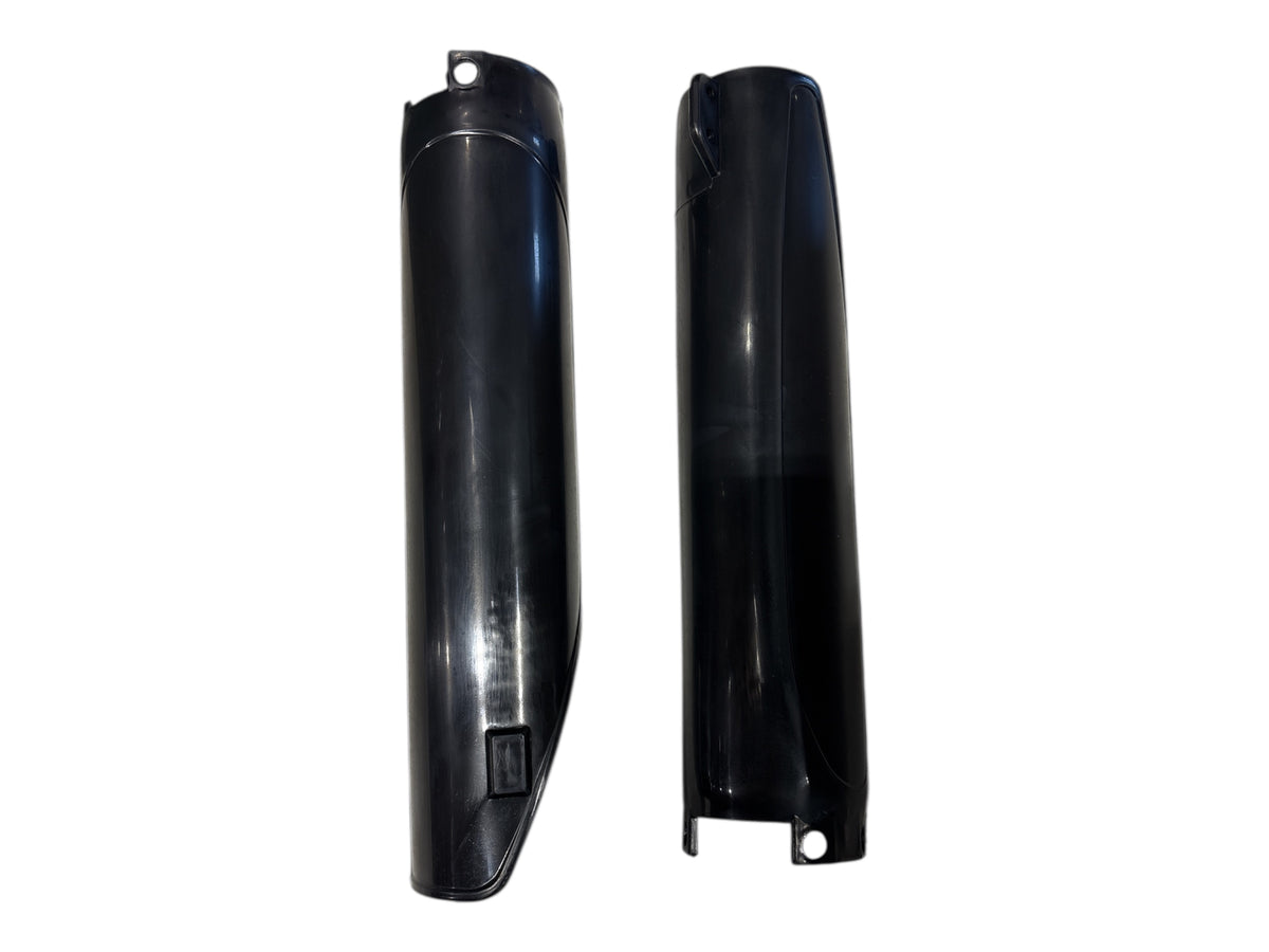 Pièce Apollo 401A-007 — Mud Fender For Front Fork-300