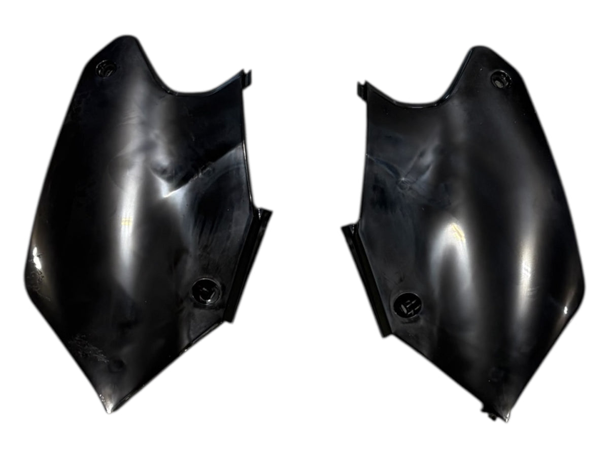Pièce Apollo 379C-008 — Rear side covers Left Right BK