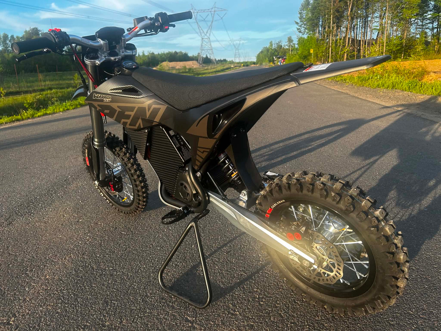 Apollo MotoCross Électrique RFN Warrior SX-E8