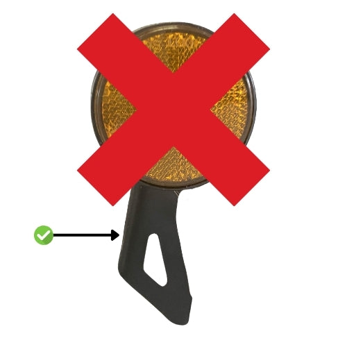 Pièce Apollo BE11A-017 — Side reflector bracket left Ares
