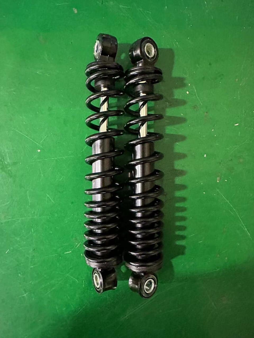 Z8 — Rear Shock Absorber (1 pair)