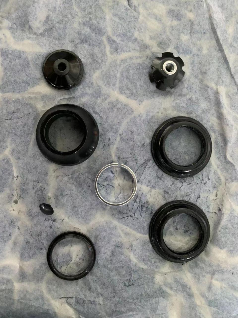 Z8 — Head components (1set)